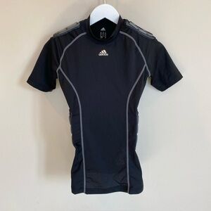 Adidas Techfit 5 Pad Integrated Football Compression Shirt Mens Size XL  Black